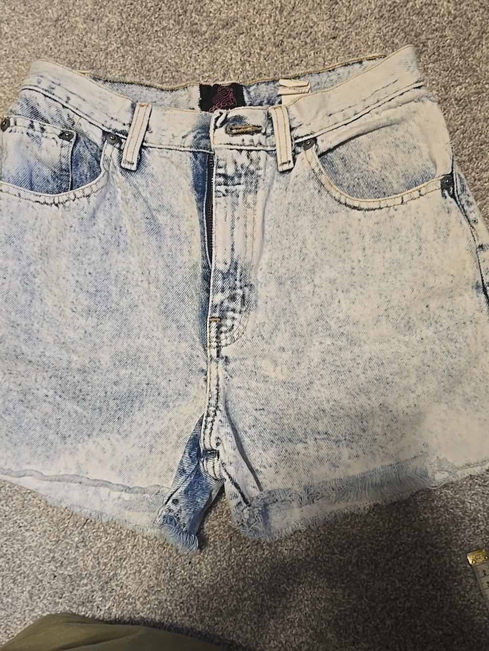 SASSON Light Acid-Wash Denim Women’s Shorts